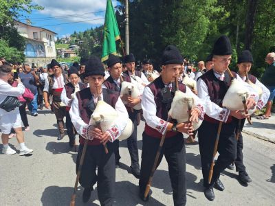 VI Национален събор на гайдата "Апостол Кисьов" с. Стойките  - Общински център за работа с деца - Стамболийски